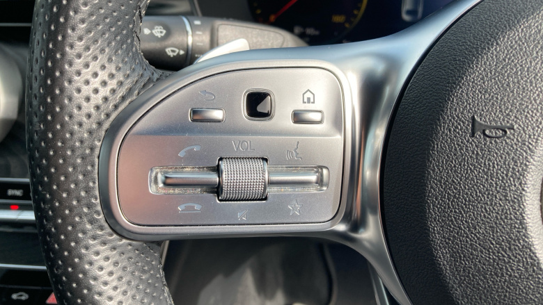 Mercedes-Benz C-Class C300d AMG Line Edition 4dr 9G-Tronic Diesel Saloon